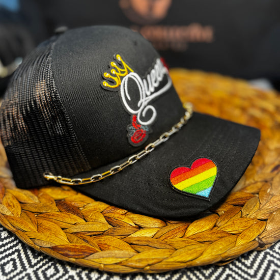 Queen w/ removable hat chain